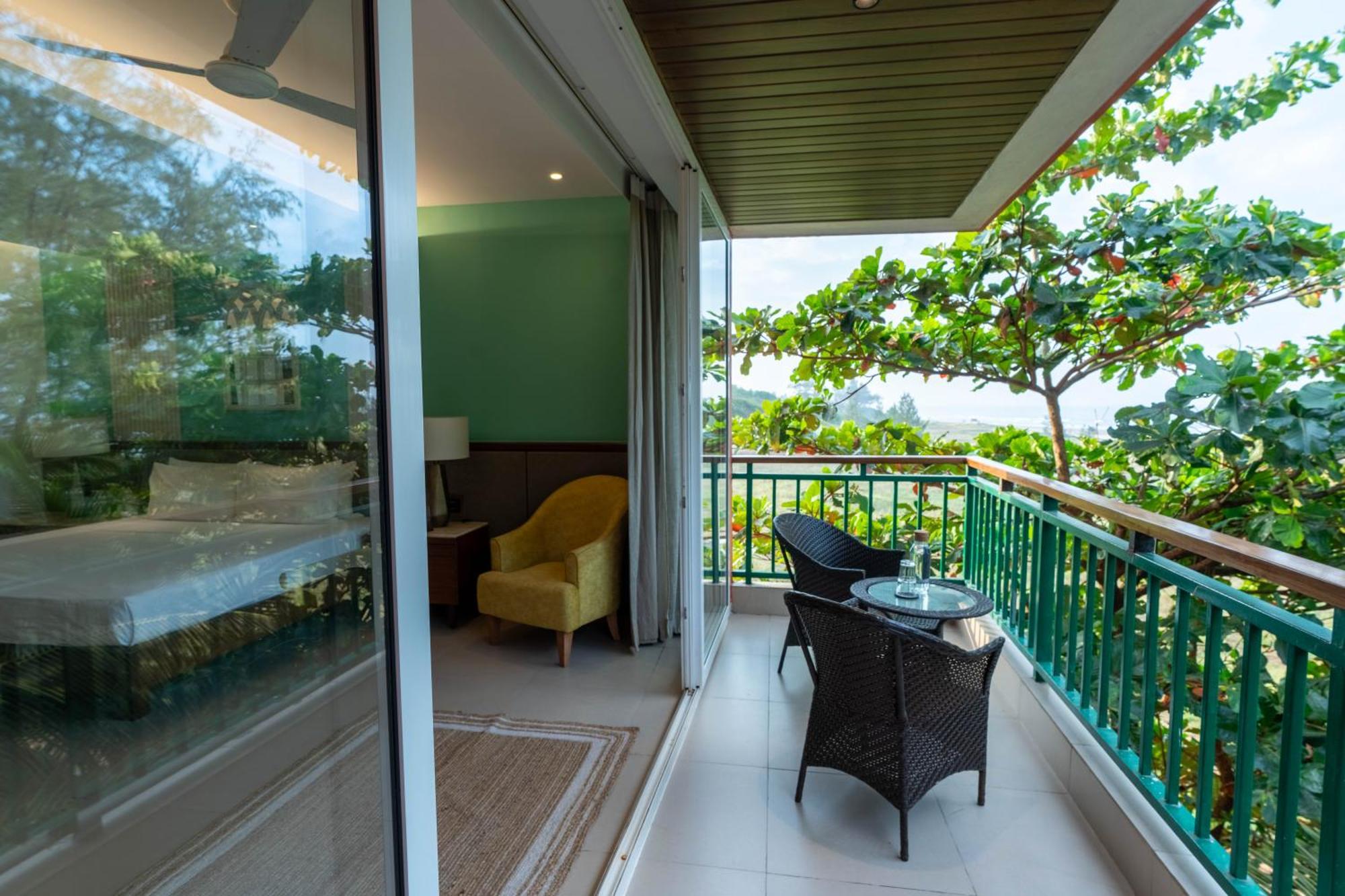 Mandrem Beach Resort, A Member Of Radisson Individuals Retreat Kültér fotó